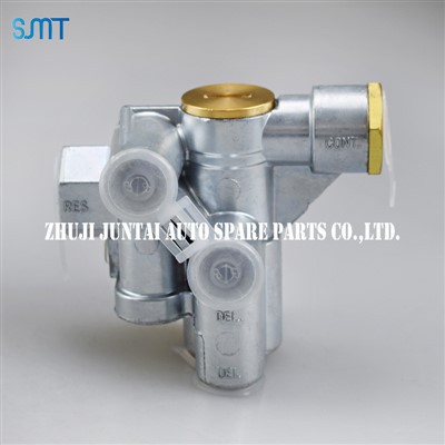 스프링 브레이크 우선 밸브